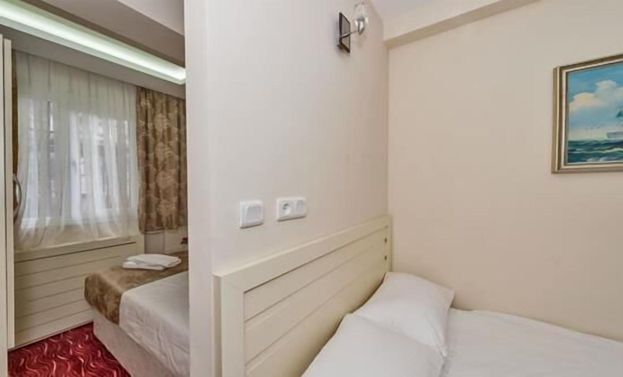 Maral Hotel Provincia di Istanbul Esterno foto